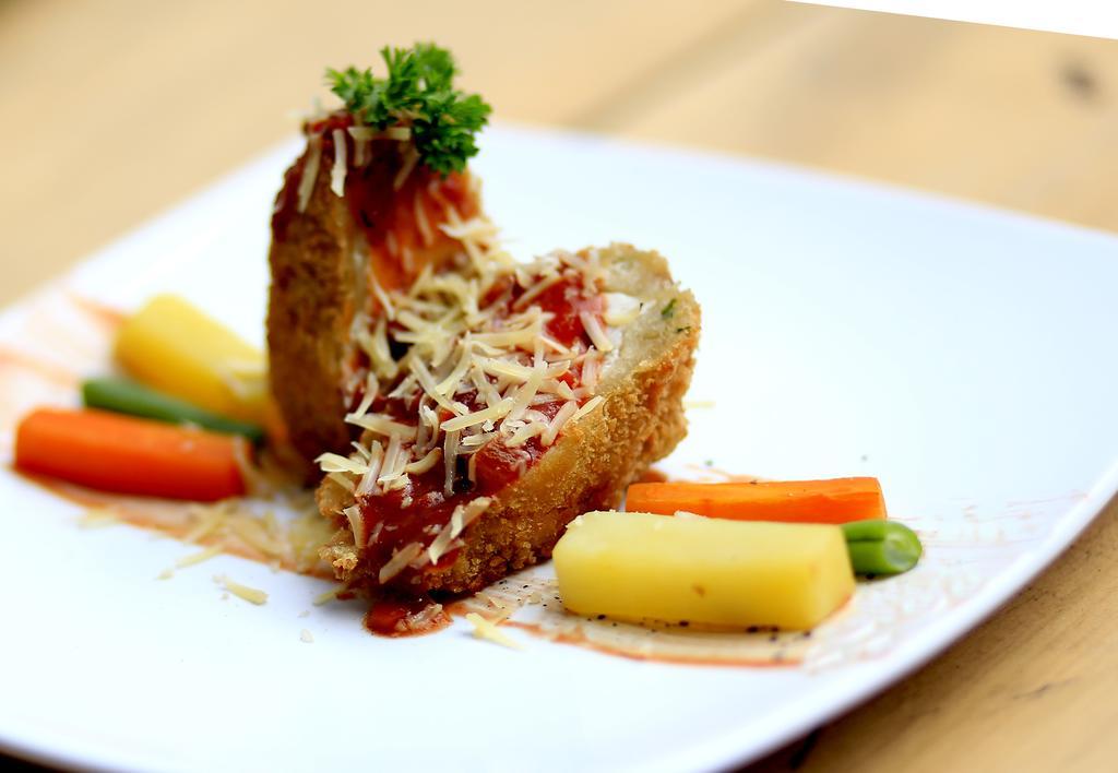 The Edelweiss Hotel يوغياكارتا المظهر الخارجي الصورة